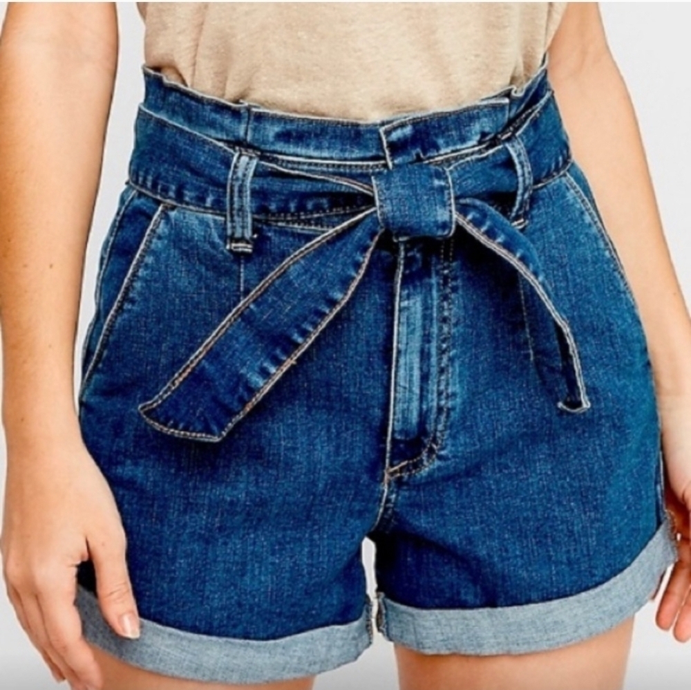 Express Jean Shorts Wimen's Sz 2 High-Waisted Denim Paper Bag Cuffed Hem